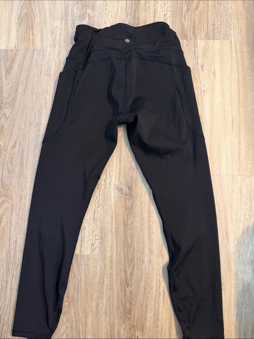Athleta Black High-Rise Leggings ultimate stash 7/8 tight